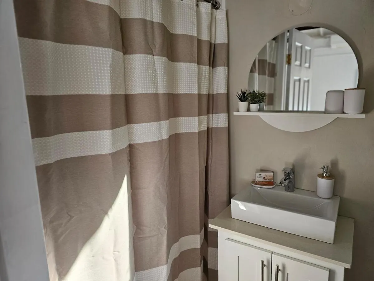 Apartment Cozy & Serene Apt Near Savannah Port of Spain Trinidad And Tobago